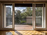 Alquiler en Arenales y Parana Frente a Plaza Vicente Lopez