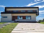 Alquiler Casa 4 ambientes parrila pileta jardin cocheras... Alquiler Casa 4 ambientes parrila pileta jardin cocheras...