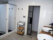 ALQUILER HABITACIÓN 13M TODO INCLUIDO SOLO CHICAS A 100M...