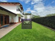 Alquiler hermosa Casa, amplio jardín, Urbanización...