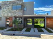 ALQUILER Housing Dúplex 3 dormitorios Cochera doble...