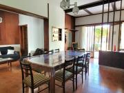 ALQUILER IMPORTANTE CHALET 4 AMBIENTES USO PROFESIONAL