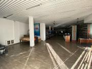 Alquiler local 430 m2 depósito de 470 m2 en San Martín y...