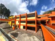 Alquilo local 50m2 C. C El Placer 1493