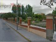 ALQUILER..LOCAL COMERCIAL CENTRICO..EN ESQUINA.