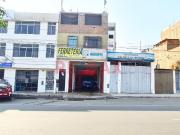 Alquiler Local Comercial En Los Olivos De 132M2