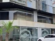 Alquiler local comercial puerta a calle en el centro...