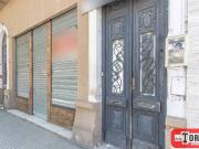 Alquiler local con vivienda a refaccionar y patio en...