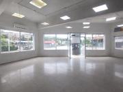 ALQUILER LOCAL EN LOMAS DEL MIRADOR ESQUINA