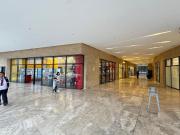 Alquiler local frente al Jockey Plaza y la universidad...