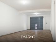 Alquiler local primer piso puerta calle frente al...