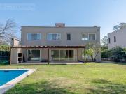 ALQUILER MODERNA CASA BARRIO CERRADO BOSQUE CHICO. KM... ALQUILER MODERNA CASA BARRIO CERRADO BOSQUE CHICO. KM...