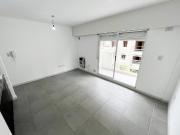 Alquiler Monoambiente con balcón. Montevideo e Italia....