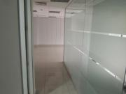 Alquiler o venta oficina en Centro Empresarial de...