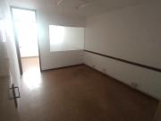 ALQUILER OFICINA CON PRIVADO Y ESPACIO DE TRABAJO...