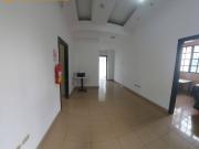 Alquiler Oficina planta alta 200m2 divisiones Urdesa, 5168