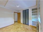 Alquiler piso 4 dormitorios 2 baños, garaje, piscina y...