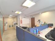 Alquiler piso de oficina remodelado en Maipú y Lavalle