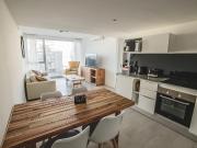 Alquiler por dia departamento 2 ambientes zona la perla...