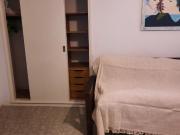 ALQUILER POR DIA/ SEMANA. Departamento una ambiente...