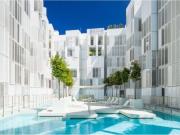 Alquiler temporada 2024 en Botafoch Edificio Patio...