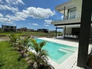 Alquiler Temporal Casa 5 amb. Al Rio barrio El Yacht...