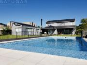 Alquiler Temporal y Anual Casa en Barrio Privado...