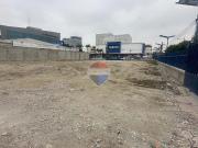 Alquiler terreno esquinero