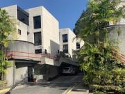 ALQUILER TOWNHOUSE/CASA EN LABOYERA 430MTRS 7H/6B/4PE