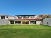 Alquiler / Venta casa 600m2 Santa Paula