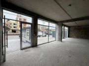 Venta de Local Comercial con frente AMPLIO en Av....