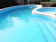 Alquilo amplia casa por días un pequeño club