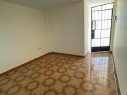 ALQUILO AMPLIA HABITACION CON BAÑO Y COCINITA CERCA A LA...