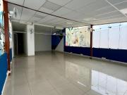 Alquilo amplia oficina a una cuadra de la plaza Butters