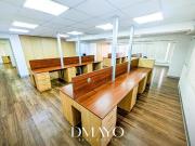 Alquilo amplia oficina amoblada cerca a la Av La Marina...