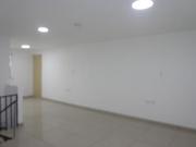 ALQUILO AMPLIA OFICINA EN UN TERCER Y CUARTO PISO EN...