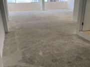 ALQUILO AMPLÍA Y CÓMODA OFICINA EN EL CORAZÓN DE CHACARILLA