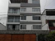 Alquilo amplio departamento de 3 habitaciones y vista a...