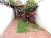 Alquilo anexo comercial 120m2 El Marqués 8143