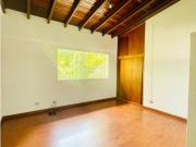 Alquilo anexo en calle cerrada 225m2 Caurimare 4506