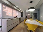 Alquilo apartamento 145m2 La Castellana 4105