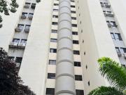 ALQUILO APARTAMENTO EN EL BOSQUE