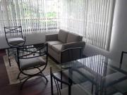 ALQUILO BELLO APTO. EN EL BOSQUE. 1 hab. Baño....