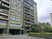 Alquilo bello e impecable apt en Terrazas del Club hipico