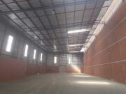 Alquilo bodega 1.190 m2 en Via Daule
