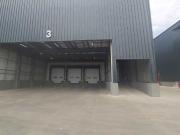 Alquilo bodegas 2.413 m2, en Via Daule
