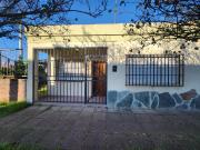 ALQUILO CASA 3 DORMITORIOS CON COCHERA $650.000+IMPUESTOS