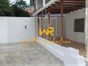 Alquilo casa amoblada 3 habs en Salinas diagonal al...