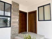 Alquilo casa de 2 plantas, 3 dormitorios en Urbanización...