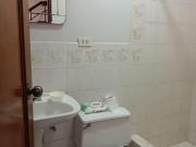 ALQUILO CASA DE 3 PISOS AT 101 M2 AC. 184M2